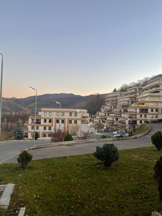 Sky View - Luxury Apartment With A Dream View Brasov Ngoại thất bức ảnh